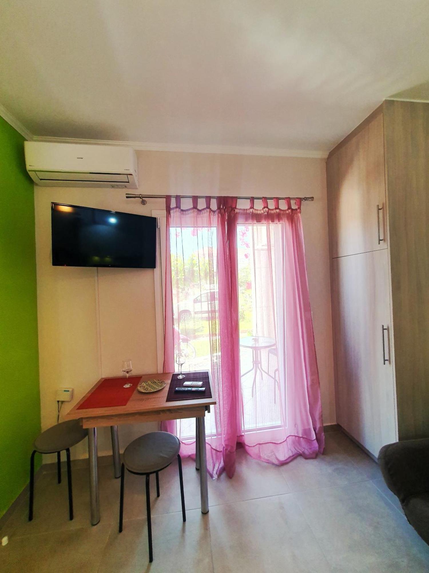 Green Studio Nidri Exterior photo