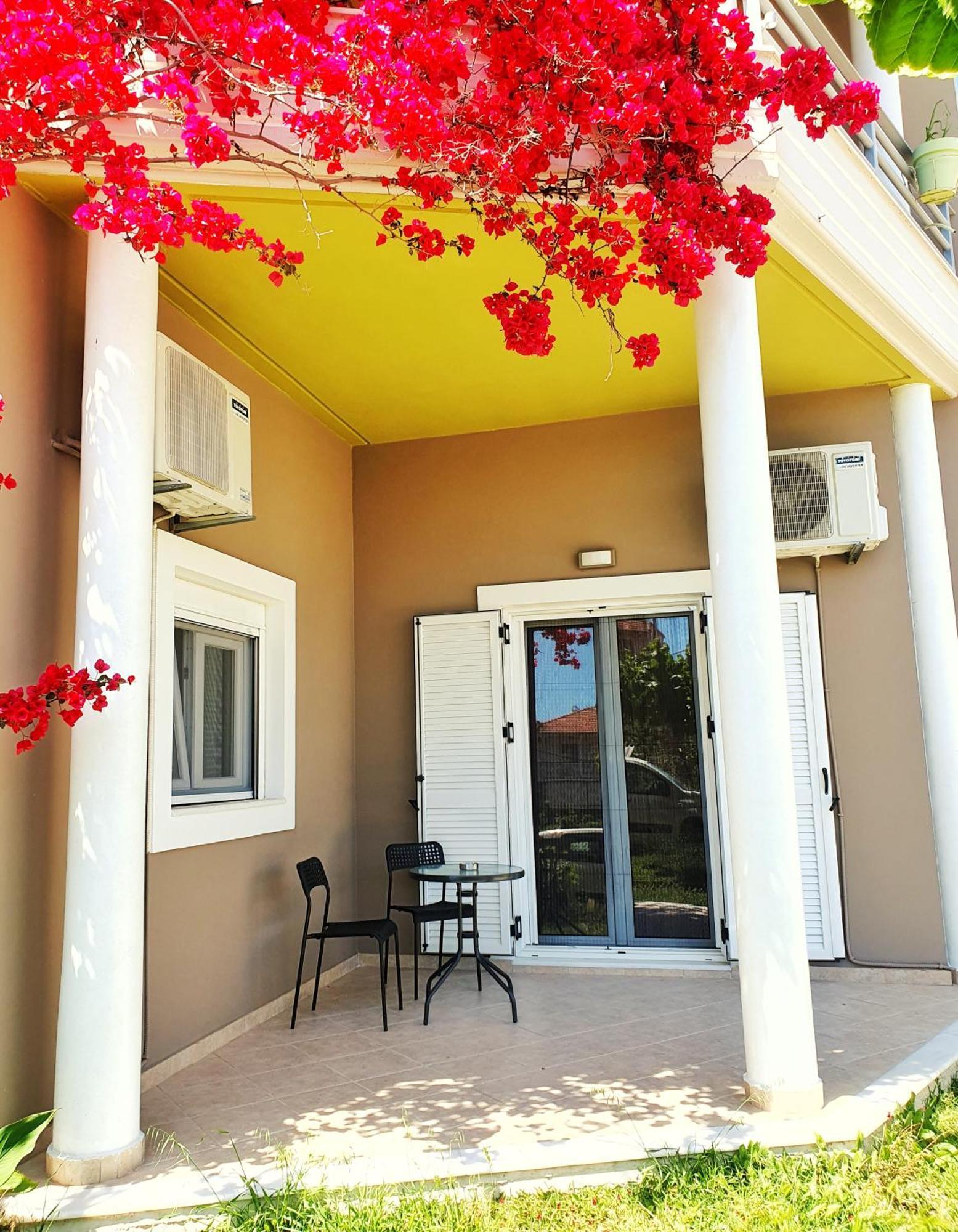 Green Studio Nidri Exterior photo